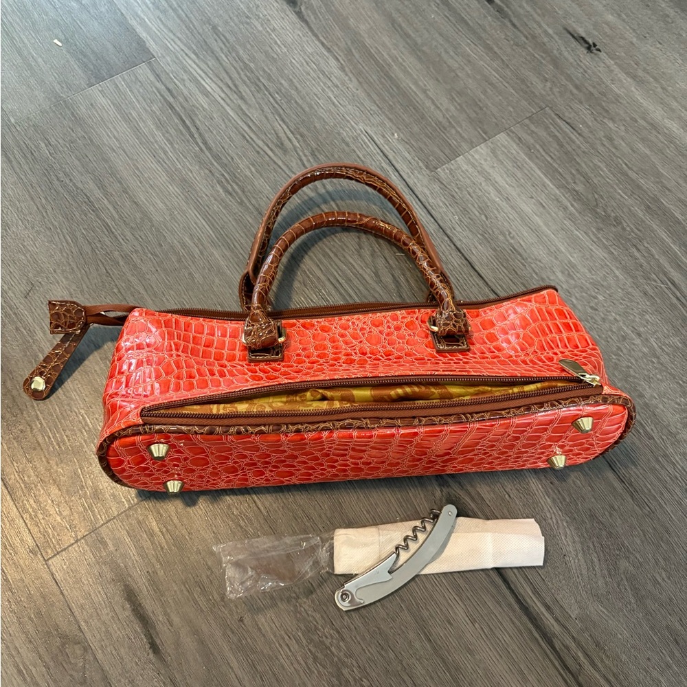 NWOT Coral and Brown Crocodile Embossed Women's Wine carrier - Picture 5 of 10